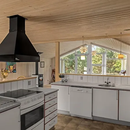 Vakantiehuis Ajten - 150m From The Sea By Interhome Sæby
